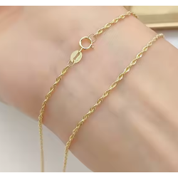 Colar Estilo Corda em Ouro 18K – Brilho e Elegância Atemporal ✨